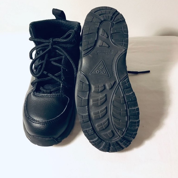 Nike black lace up toddler boots - Picture 4 of 8